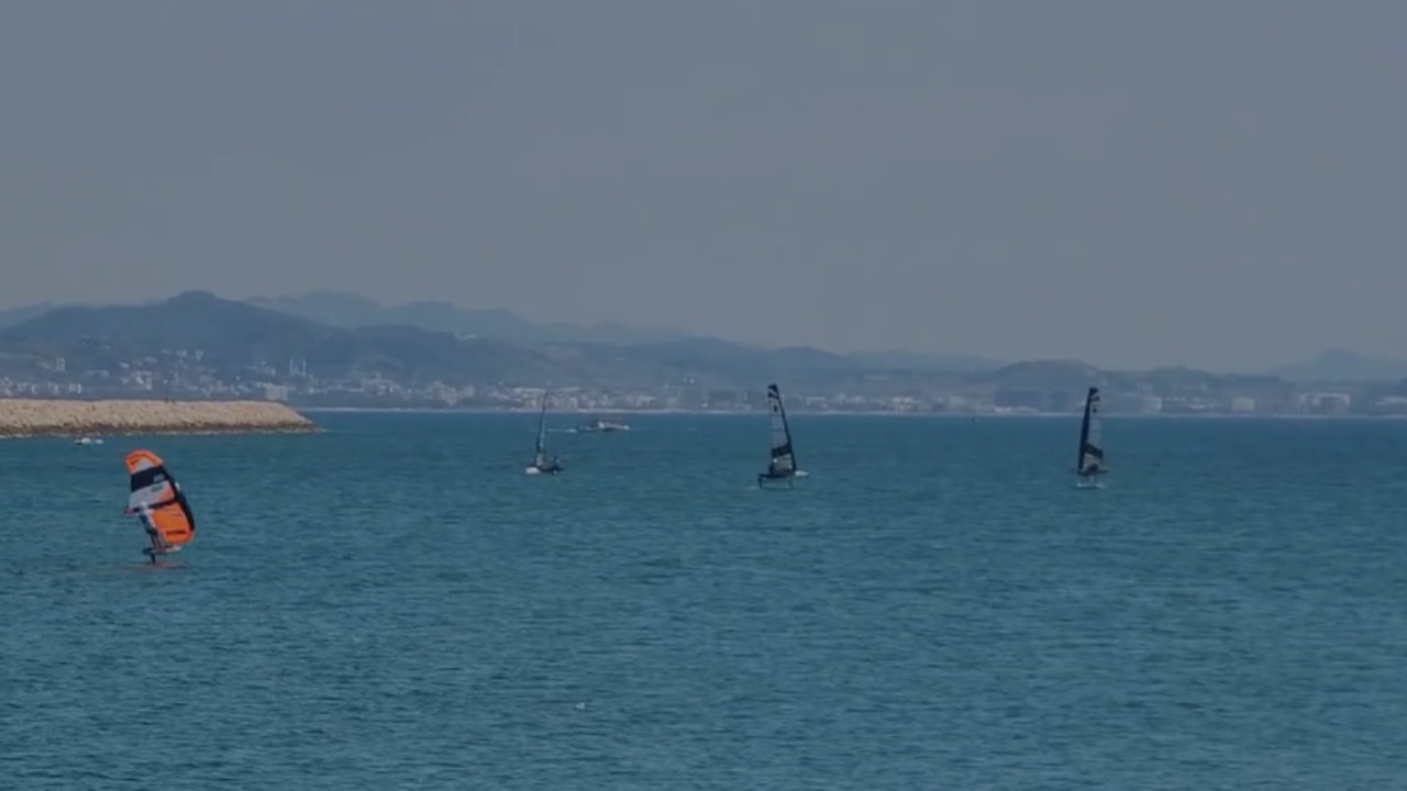 Varkat me vela mbërrijnë në Durrës, qyteti i parë në Shqipëri që mirëpret eventin e njohur italian