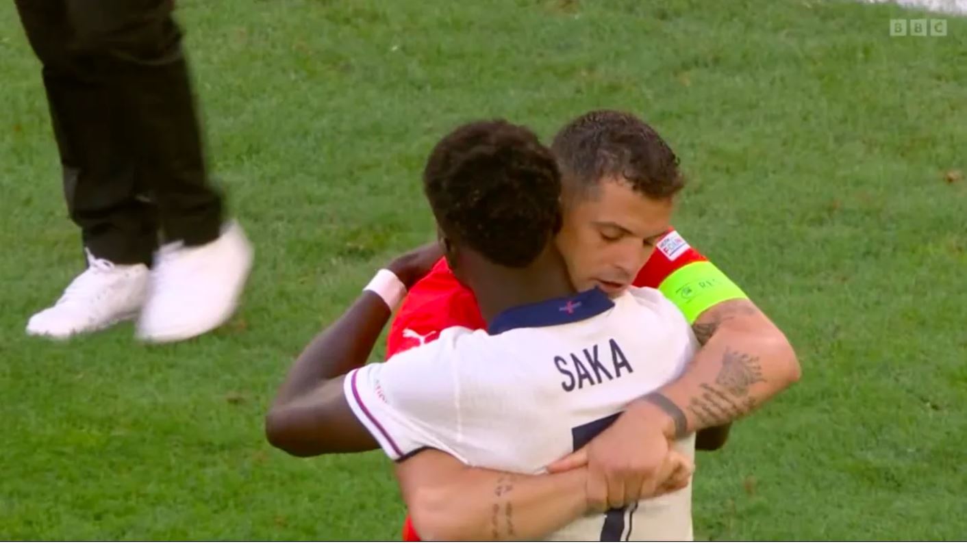 Saka i thur elozhe ish shokut të skuadrës: Xhaka një lojtar i shkëlqyer, e admiroj atë dhe Zvicrën