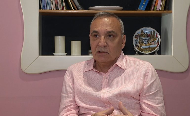 “Lista të hapura vetëm për PS-në”, Zaloshnja tregon mandatet e sigurta për dy partitë e mëdha: Në PD “luftë” vetëm për 3 vende