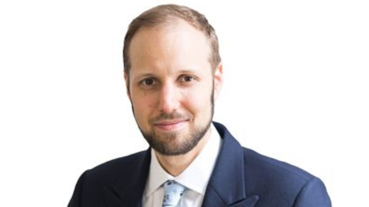 Pritshmëritë e ekstradimit të britanikëve në Shqipëri, nesër vendimi i gjyqtarit Daniel Sternberg