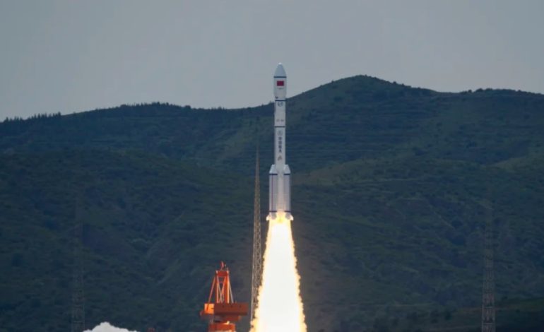 Shpërbehet raketa kineze brenda orbitës, reagon NASA: Ka krijuar një re mbeturinash hapësinore