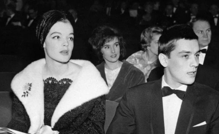 Profil/ Vdekja e aktorit francez Alain Delon! Mes betejave familjare dhe karirerës së vështirë