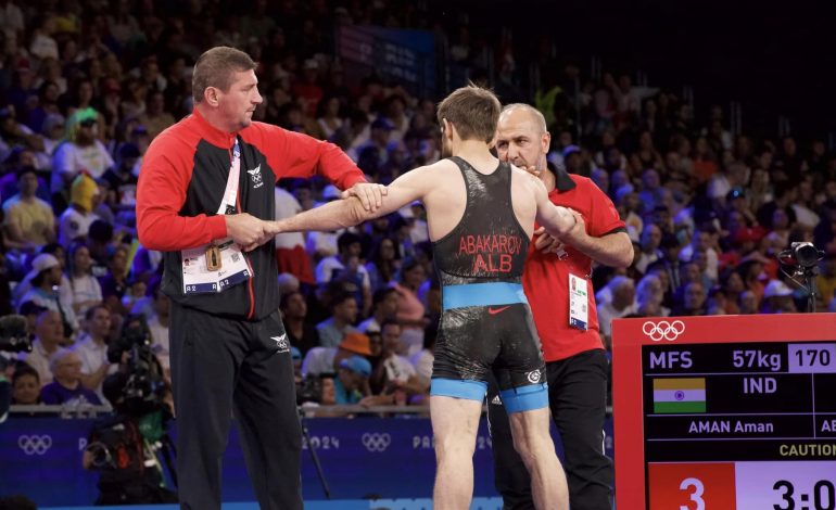 Abakarov eleminohet në çerekfinale, mundësi që përfaqëson Shqipërinë mbetet pa medalje të bronztë