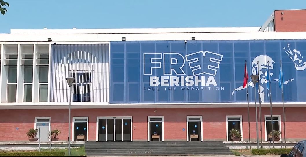 Konfigurim i ri/ Lind grupi “Antiberishist” në Kuvend. Shehi dhe Alibeaj gati kërkesën për formacion të ri parlamentar