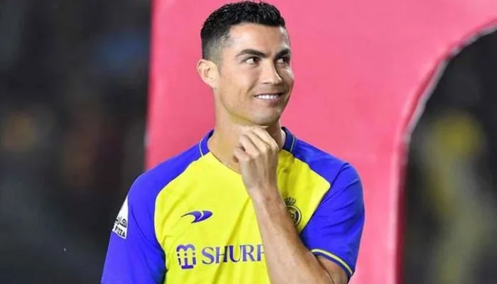 Cristiano Ronaldo hap kanal në YouTube, për një orë thyen rekord