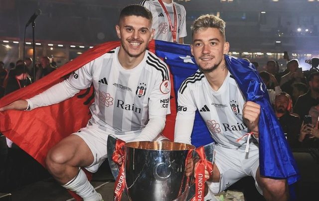 Goleadë në finalen e Superkupës ndaj Galatasaray, Muçi e Rashica në festë, triumfon Besiktas (VIDEO)
