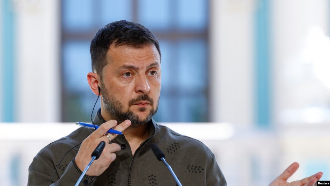 Zelensky i vendosur: Do ta detyrojmë Putinin t’i japë fund luftës, ja si do e arrijmë