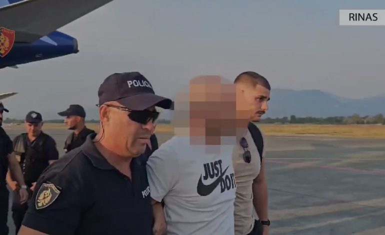 EMRI/ Qëlloi me kallashnikov në drejtim të dy policëve, ekstradohet nga Parisi 37-vjeçari nga Shkodra