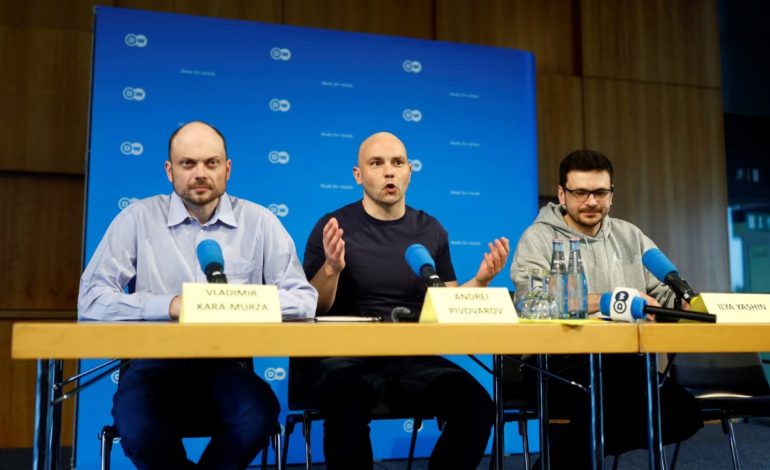 Aktivistët e liruar rusë zotohen se do të vazhdojnë luftën për një Rusi të lirë