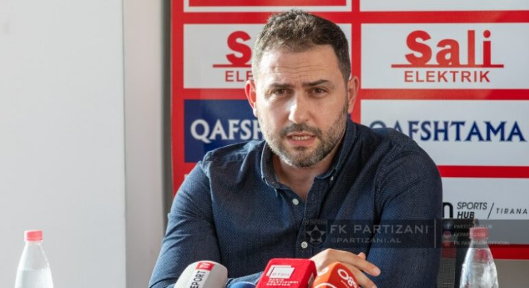 Ndaj korçarëve për të bërë kthesën, ja dilemat e formacionit për Abilaliajn