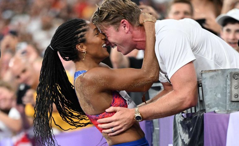 Brenda historisë frymëzuese të dashurisë së Tara Davis dhe Hunter Woodhall