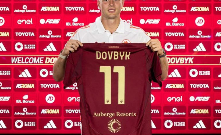 Dovbyk prezantohet tek Roma: Idhulli im Shevchenko, mezi pres të luaj në Olimpico
