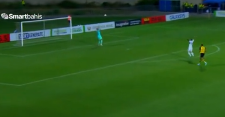 Flet portieri që i shënoi Strakoshës: U habita, ndihmoi era