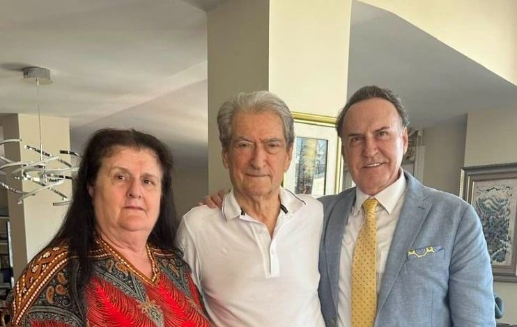 Berisha e paraqet si Sekretare Përgjithshme të Vatrës, reagimi nga SHBA: Është e dënuar nga Gjykata e Lartë e Nju Jorkut, nuk na përfaqëson më