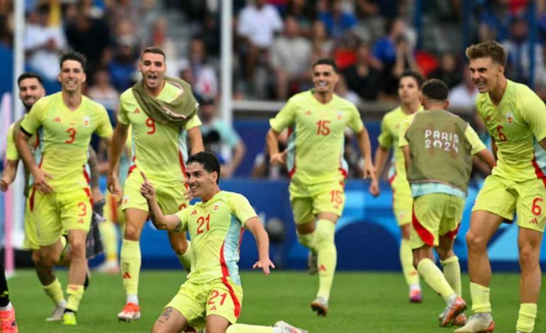 Spanja dominon dhe Olimpiadën, “La Roja” fiton medaljen e artë në Paris pas fitores në finalen spektakolare me Francën