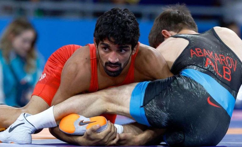 Abakarov u kualifikua në 8-tshe, por mundet nga indiani/ Mundësi kuqezi humb mundësinë për të siguruar një medalje olimpike