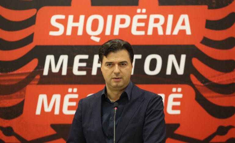 “Berisha ka shitur demokratët për të mbrojtur veten”, Basha pas humbjes së Gjikurisë në Himarë: Interesi i tij nuk është fitorja, por përdorimi i PD-së si strehë