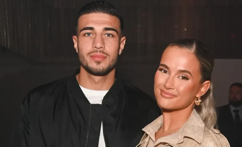 Fansat në shok! Molly-Mae dhe Tommy Fury njoftojnë ndarjen, çfarë ndodhi mes tyre?