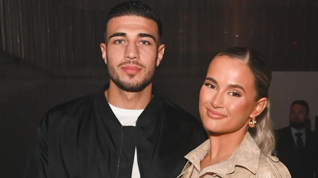 Fansat në shok! Molly-Mae dhe Tommy Fury njoftojnë ndarjen, çfarë ndodhi mes tyre?