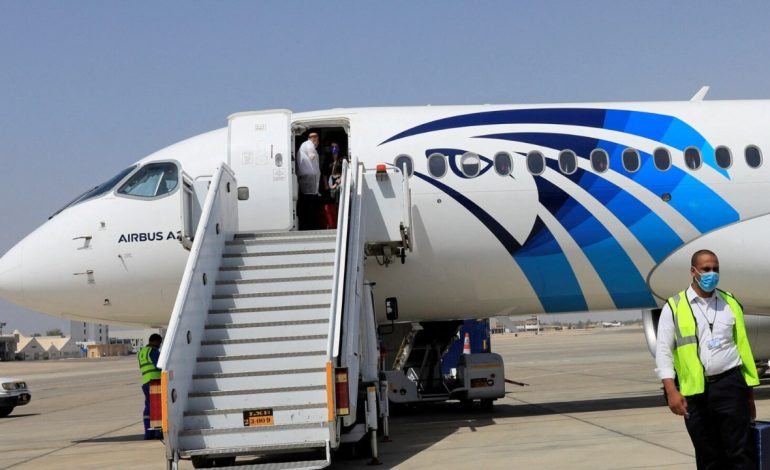 Çfarë po ndodh? Egjipti u kërkon kompanive të veta ajrore ta shmangin hapësirën ajrore të Iranit të enjten