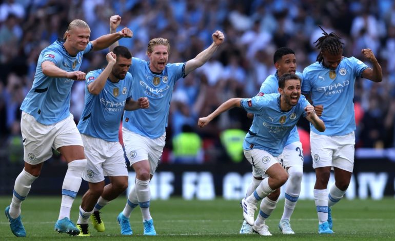 VIDEO/ Manchester City është superkampione e Anglisë, mposht falë penalltive rivalët e United dhe ngre në Webley trofeun e parë të sezonit