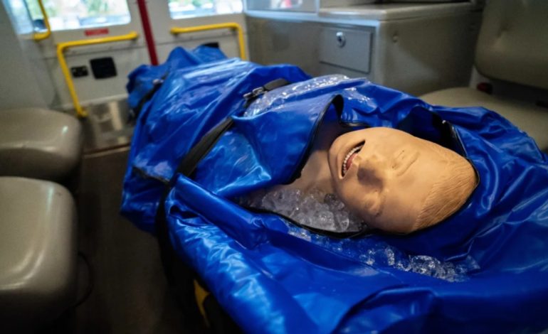 Çanta me akull dhe…/ Ja çfarë duhet për të mbijetuar nga temperaturat përvëluese! Shumë njerëz po vdesin