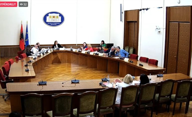 PS-PD konsensus në Këshillin e Legjislacionit/ Vendimi për dërgimin e mandatit të Olta Xhaçkës në Kushtetuese në seancën e 12 shtatorit