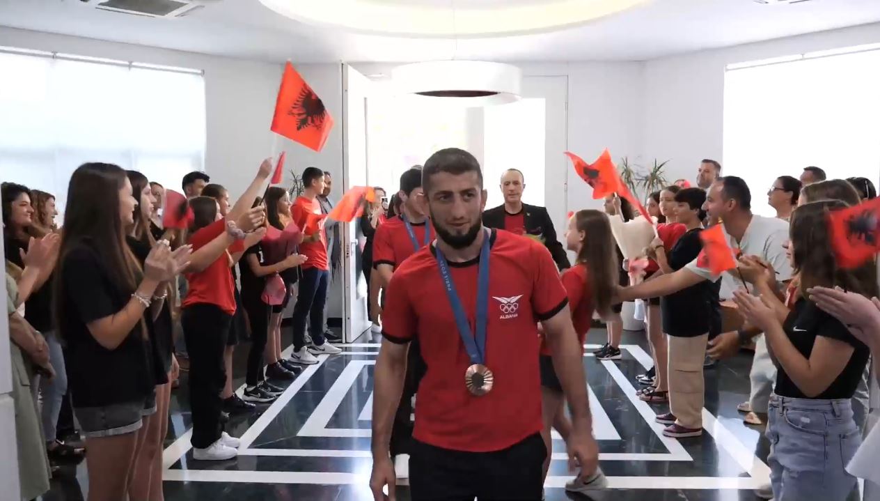 Suksesi historik i Ekipit Olimpik Shqiptar/ Rama: Fryt i punës së tyre, trajnerëve dhe KOKSH. Qeveria, shpërblime të veçanta për medalistët