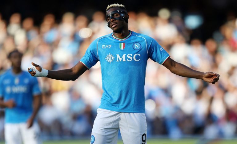 Al Khelaifi “mbyll qesen”, PSG heq dorë nga Osimhen. Conte në pritje të Lukalut, por Chelsea i prish planet