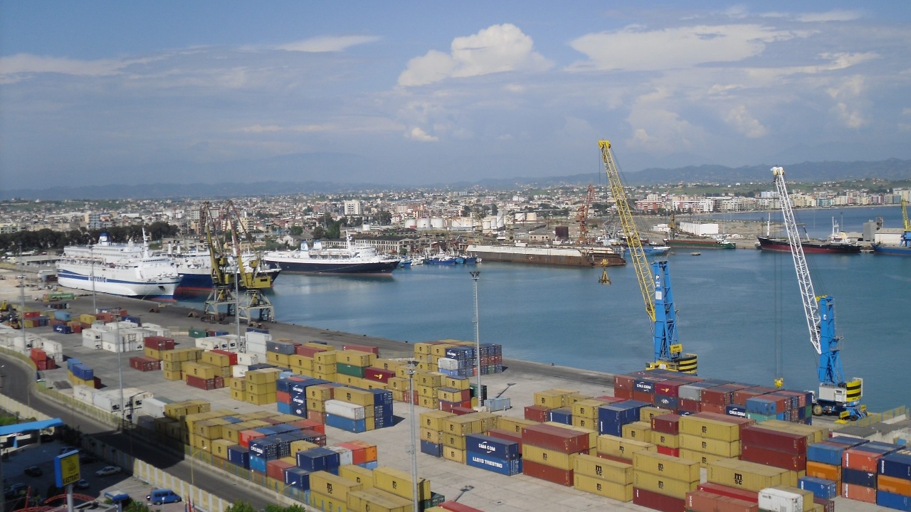 Mbetje toksike drejt Tajlandës, reagojnë ministritë e Energjetikës dhe Turizmit: Nuk konsiderohen mallra të rrezikshme, po vijojnë hetimet