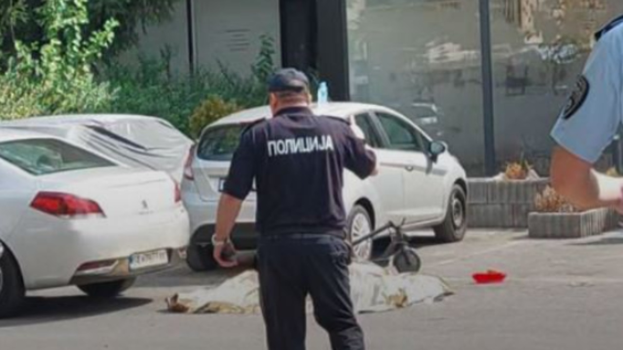 Pamje të rënda/ Vritet një person në Shkup, shpallet në kërkim autori! I hapi bagazhin e makinës viktimës dhe i mori një…