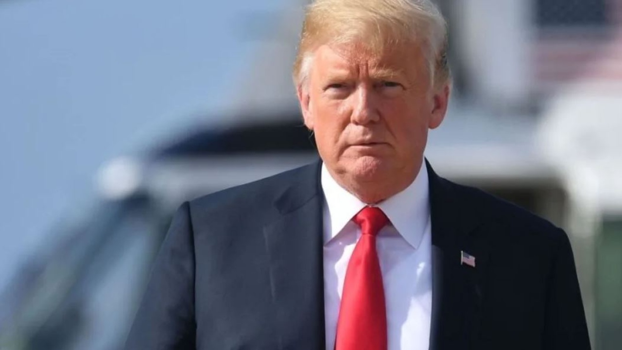 Po udhëtonte për të marrë pjesë në një tubim, avioni i Trump bën ulje emergjente! Një defekt që tronditi ish-presidentin