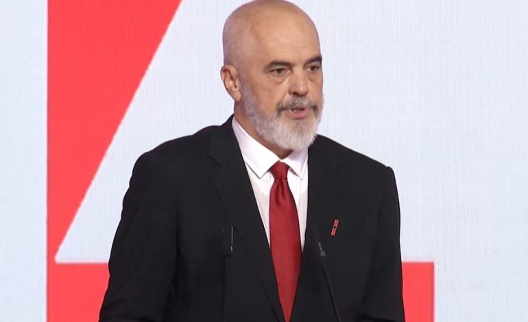 “Historia e një prone të parë nga dy botë të ndryshme”, Rama nxjerr hartat dhe sqaron akuzat se përfitoi 22 ha në Vuno: Shpikje e kuzhinës ekstremiste greke dhe qenefëve të tyre në Tiranë