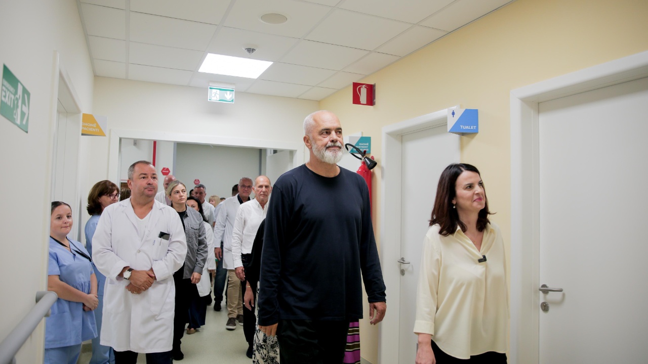 “Mjaftojnë disa të pavaksinuar me normat e edukatës për të shkatërruar imazhin e mjekëve”, Rama ironizon kritikët: Shpikni ndonjë vaksinë