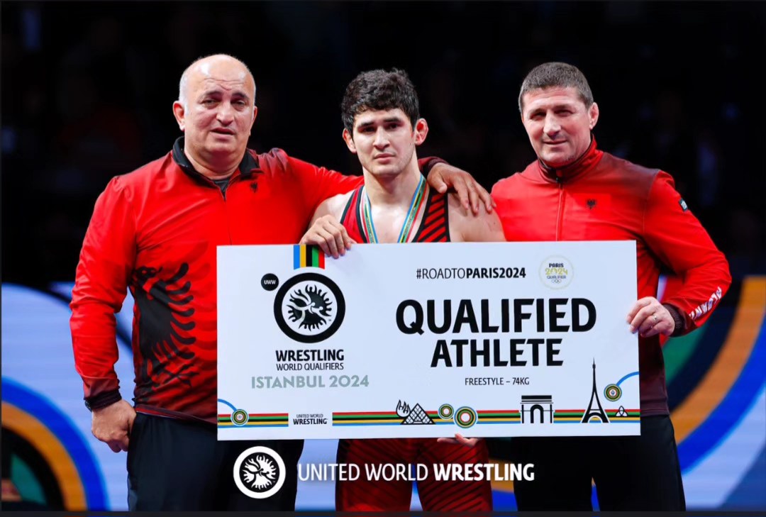 Valiev mban gjallë shpresat për medalje, mundësi kuqezi kualifikohet për në çerekfinalet e Lojërave Olimpike