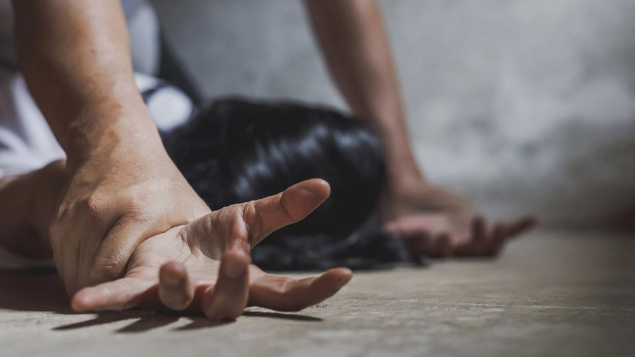 E rëndë/ Përshkrimi rrëqethës i të miturës që përdhunohej nga babai i të dashurit: Më kërcënoi se do vriste babanë dhe motrën time