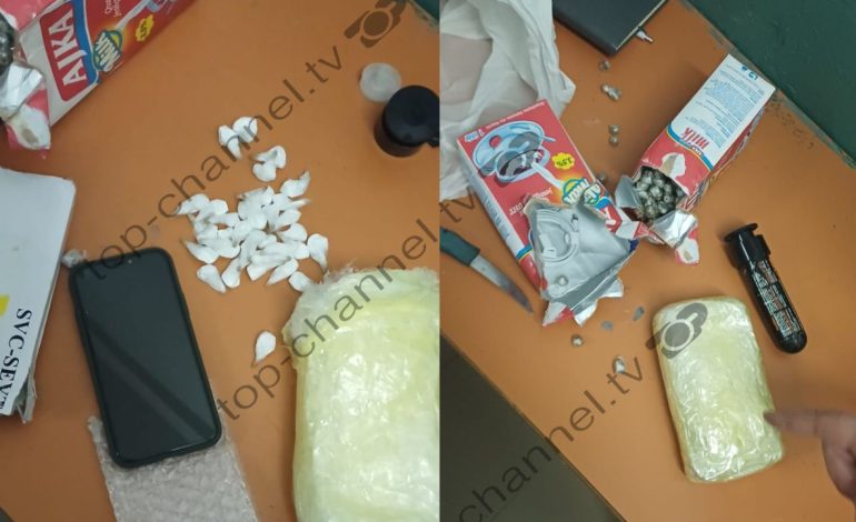 Ekskluzive/ TCH siguron fotot, ja çfarë u hodh me dron brenda burgut të Peqinit! Dy ‘Iphone’ dhe 33 doza kokaine