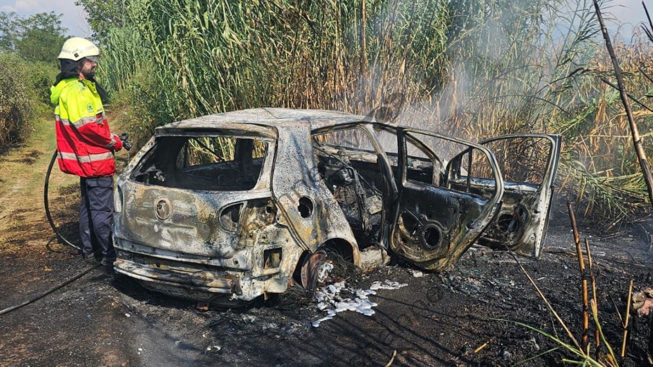 Atentati me dy të plagosur në “Don Bosko”, dalin pamjet e automjetit të djegur në Kamëz