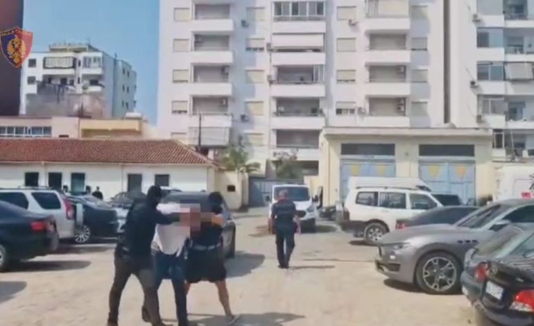 Akuzohet për pjesëmarrje në organizatë kriminale në Itali, arrestoi në Kavajë i riu