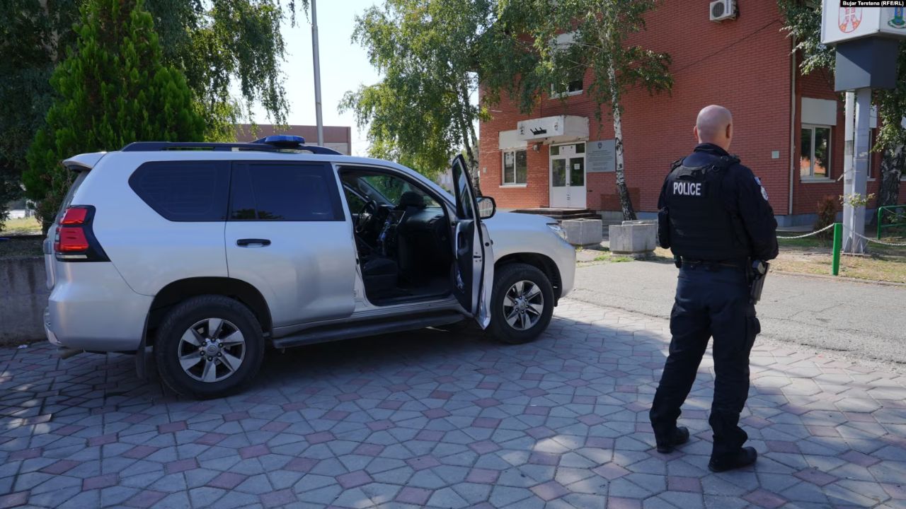 “Sulmuan dy zyrtarë policorë”/ Arrestohen katër të rinj në Mitrovicën e Veriut