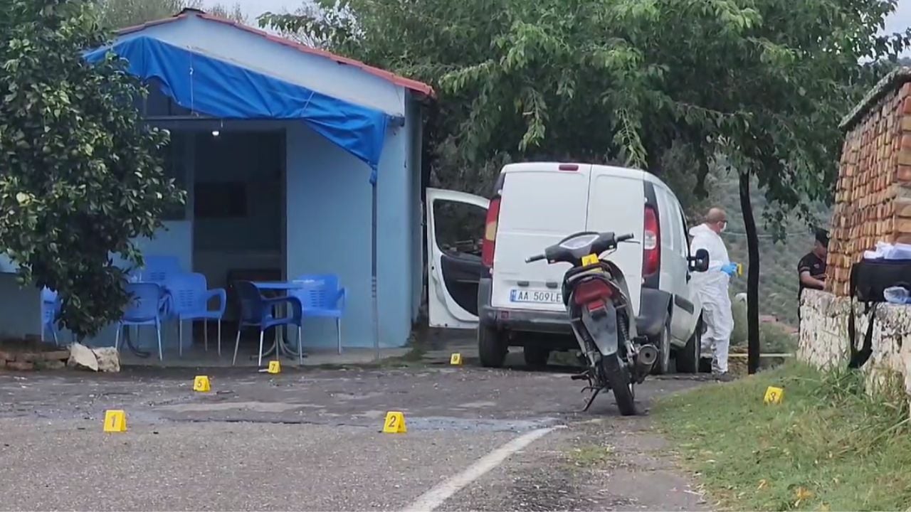 Detajet/ Viktimat u konfliktuan me djalin e tij, si 49-vjeçari vrau Gramoz dhe Vladimit Kurtajn