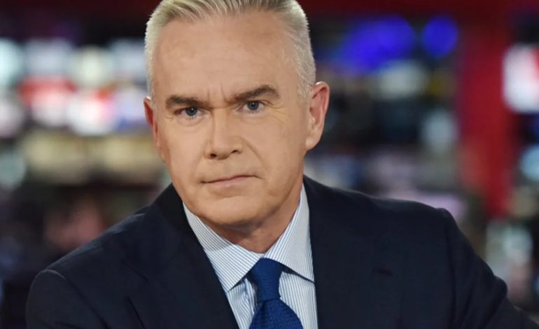 Shpërndante foto seksuale të të miturve, shkurtohet dënimi për ish-prezantuesin e BBC