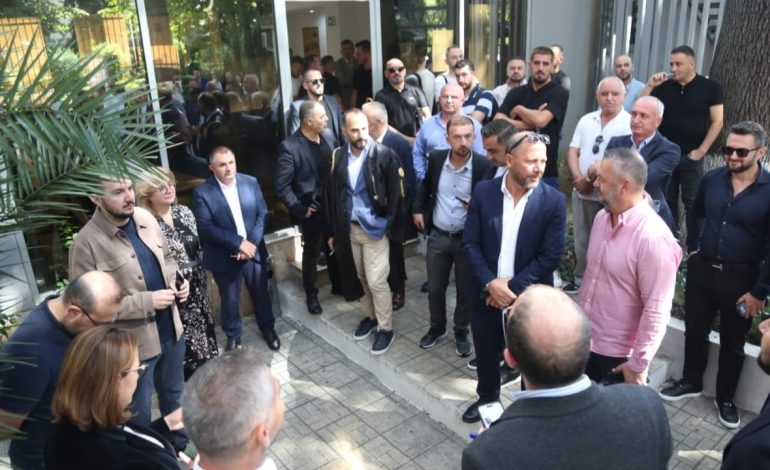 “Akt hakmarrës politik”/ Pas vendimit të Apelit për Ervin Salianjin, Grupi i PD kërkesë për mbledhje urgjente Këshillit të Mandateve