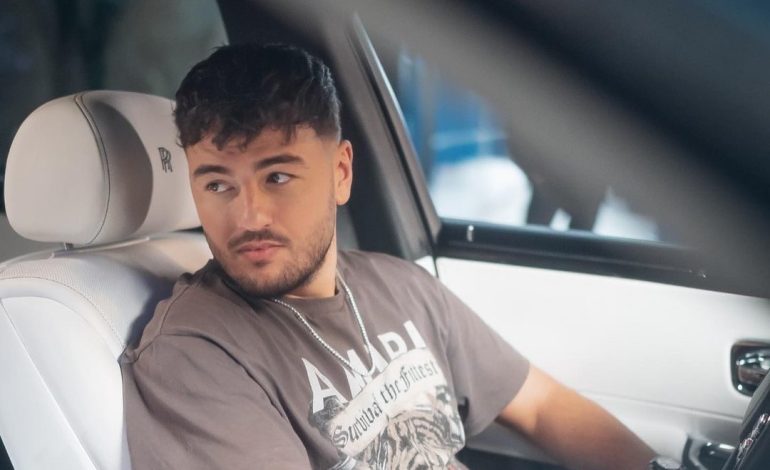 Ardian Bujupi publikon partneren? Ja postimi që ngjalli dyshimet