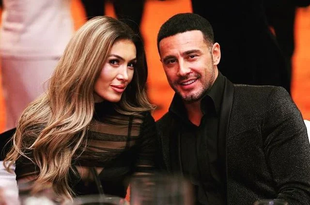 “E ke famën prej Norës”/ Robert Berisha ka diçka për t’i thënë ish-gruas së tij