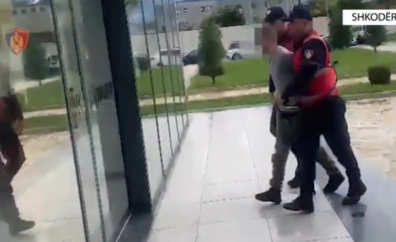 EMRI/ Vrasja e 33-vjeçarit në Shkodër, arrestohet pas një viti autori, u “bashkohet” në qeli dy vëllezërve të tij