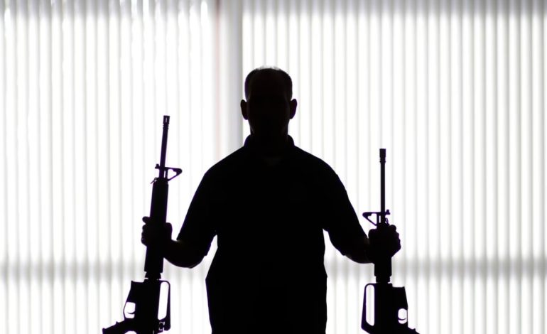 SHBA, pikëpamjet mbi armëmbajtjen nuk ndryshojnë pas atentateve ndaj Trump, qytetari: Çdo njeri i keq mund të ketë në dorë një armë