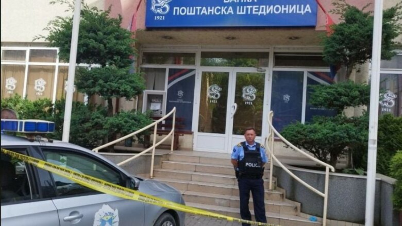 Bastisja në institucionet financiare në Leposaviq/ Sekuestrohen mijëra euro, dinarë serb, franga zvicerane dhe dollarë amerikan