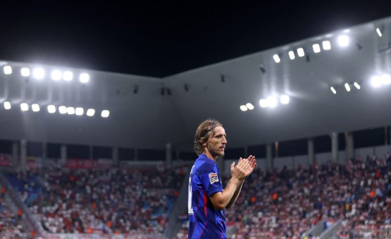 Luka Modric nuk “vdes” kurrë, realizoi një super gol ndaj Polonisë, kap edhe Sergio Ramos në librin e rekordeve