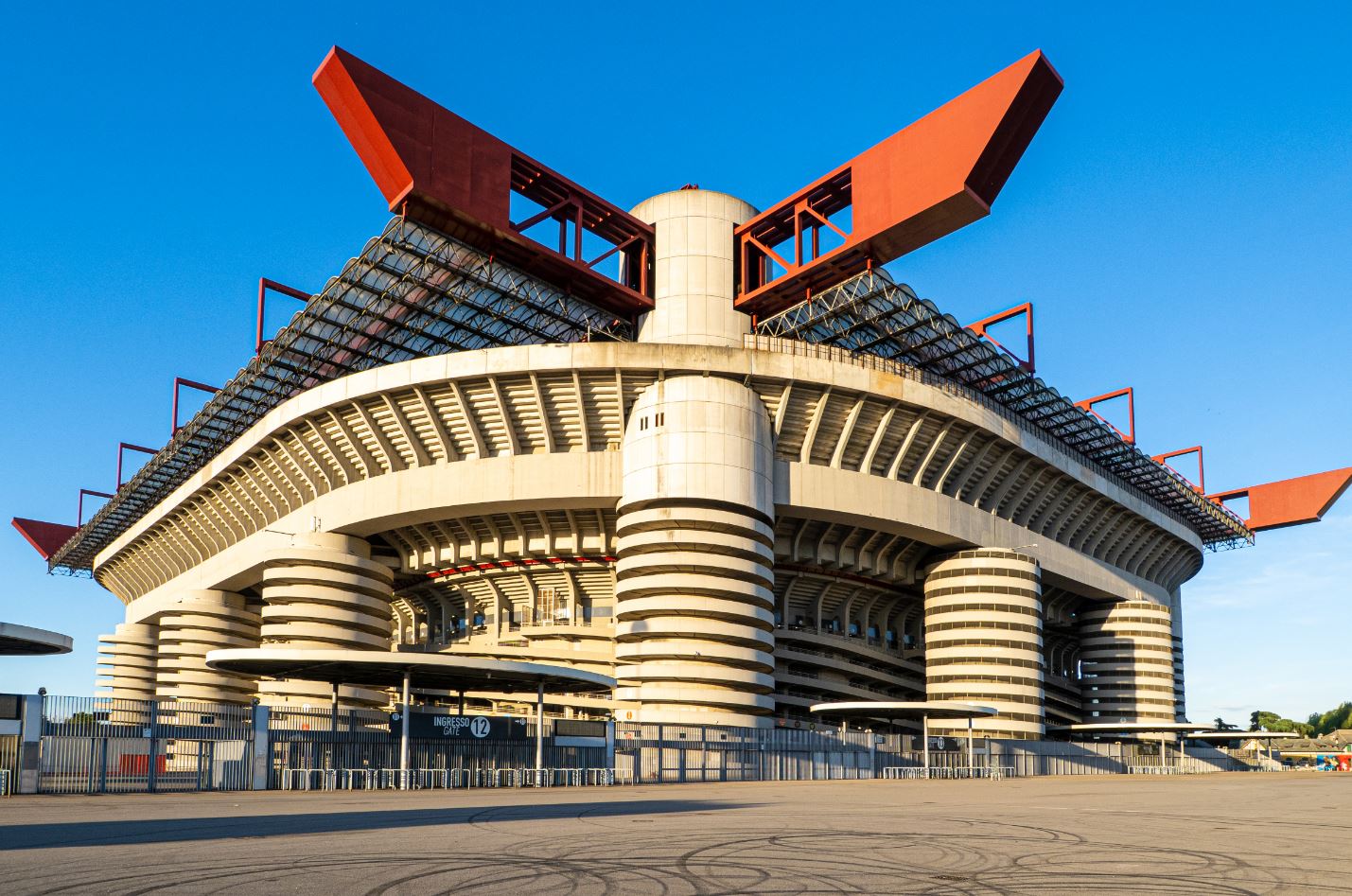 Inter dhe Milan “bëhen bashkë” për San Siro-n, “JO” rikonstruksionit të stadiumit, rikthehet hipoteza e stadiumit të ri?